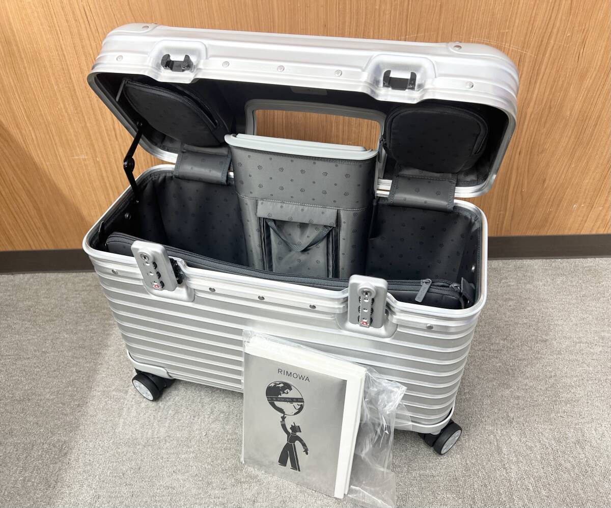 Yahoo!オークション -「リモワ パイロット 4輪」(リモワ) (スーツ