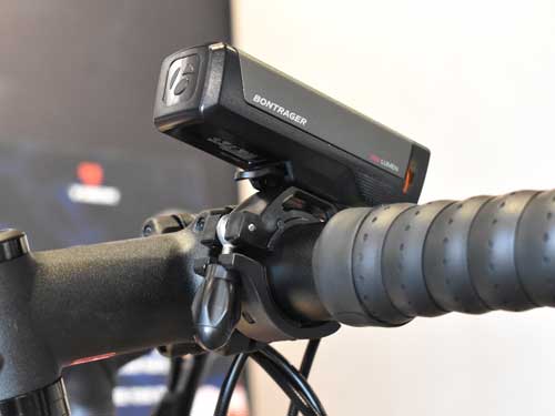 Bontragerの新型フロントライト入荷！1000ルーメンのハイパワー「Ion