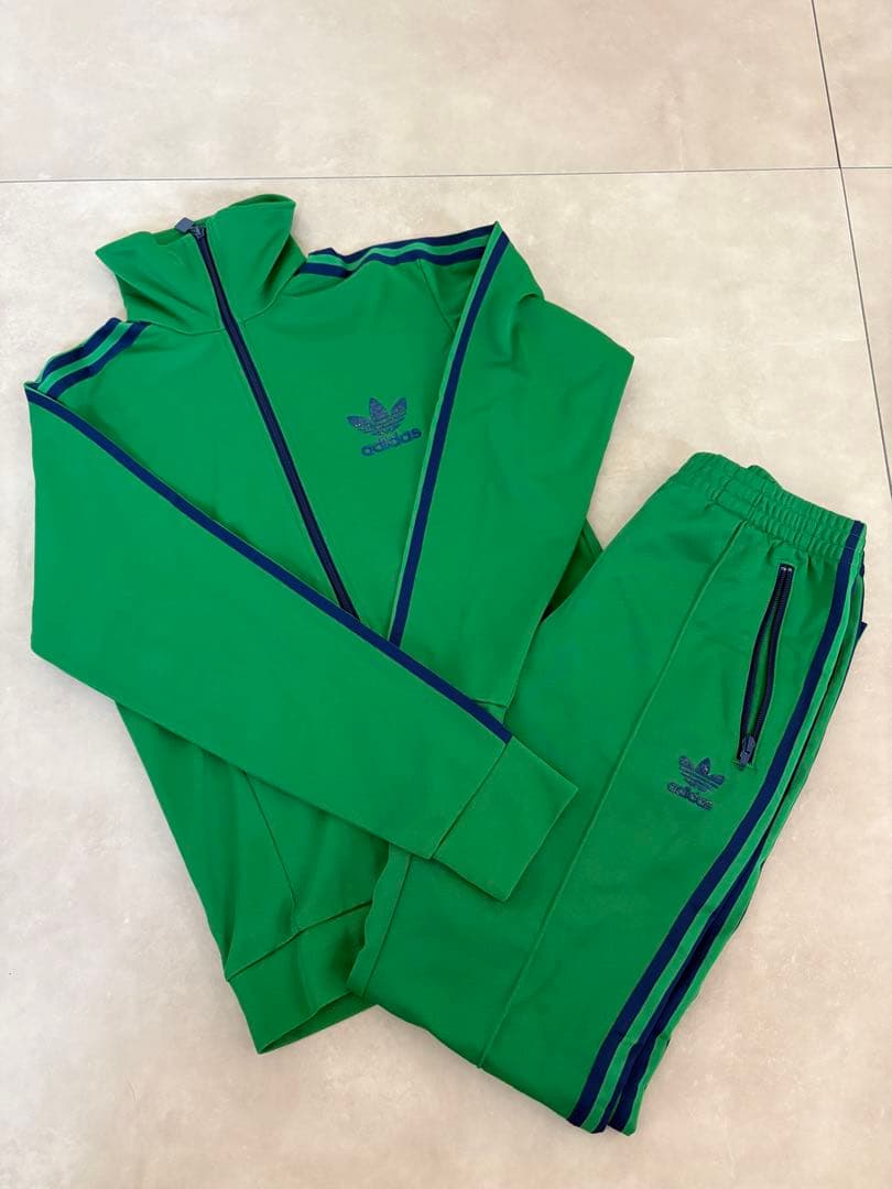 【限定値下】adidas originals ジャージ/グリーン/上M 下O adidas originals グリーン ジャージセット 上M 下Sサイズ