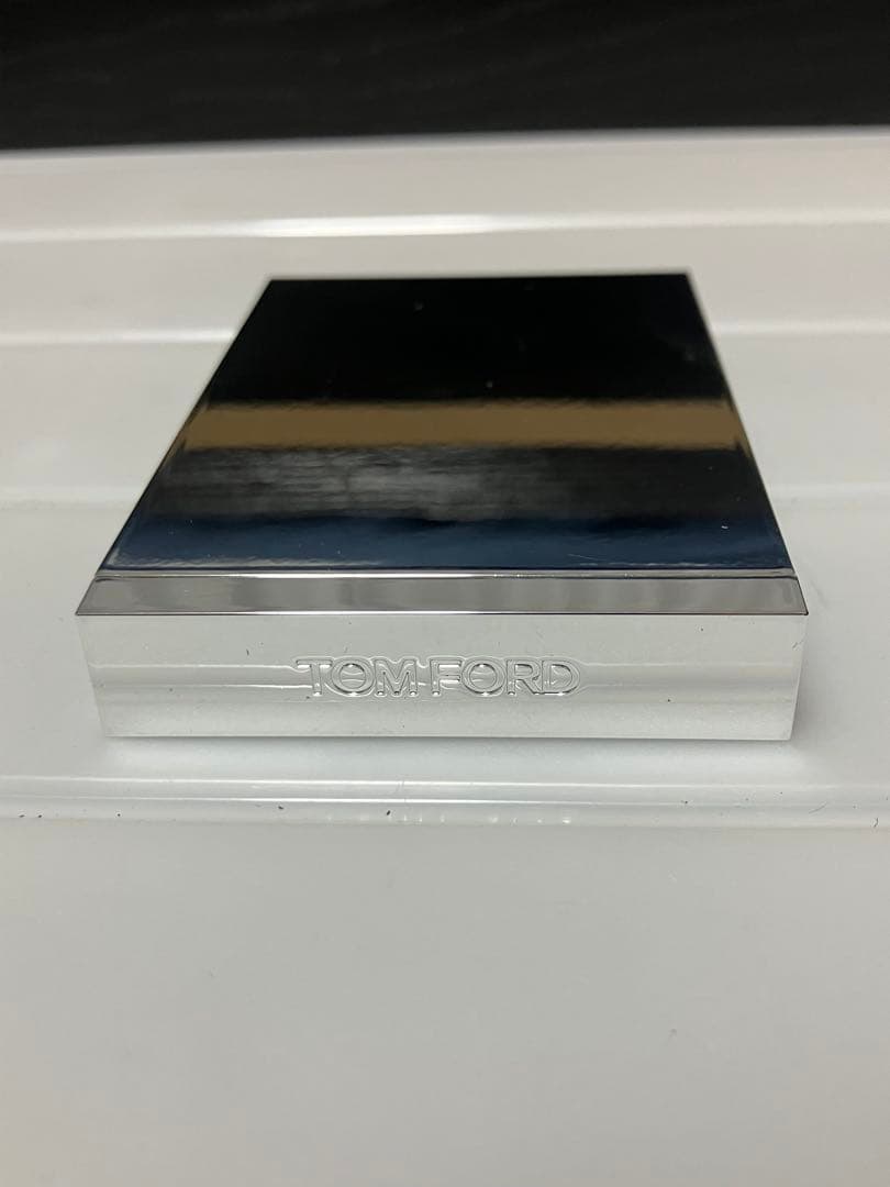 TOM FORD アイカラークォード エクストリーム EXT01 BADASS