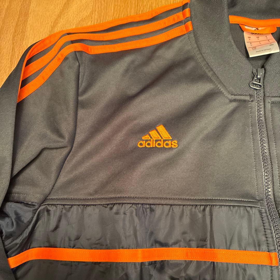 レアル・マドリード adidas ジャケット 黒/オレンジ